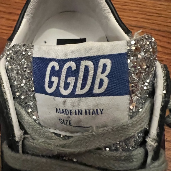 Authentic Golden Goose - Picture 3 of 5